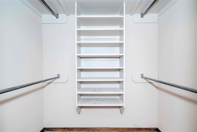 511 N Turner Rd, Chandler, OK 74834 - view of walk in closet