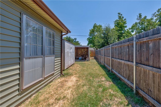 7010 NW 44th St, Bethany, OK 73008 - view of fenced backyard