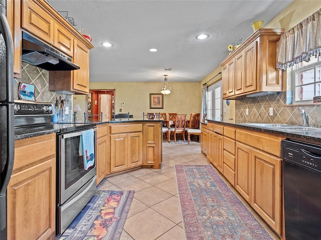 1008 County Road 1580, Marlow, OK 73055 - kitchen with black dishwasher, stainless steel range with electric cooktop, under cabinet range hood, a peninsula, and recessed lighting