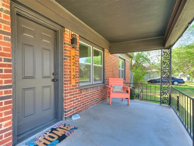2212 N Kelham Ave, Oklahoma City, OK 73111 - view of covered porch