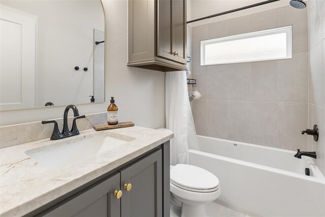 1724 Campus Corner Pl, Edmond, OK 73034 - bathroom featuring vanity and shower / tub combo with curtain