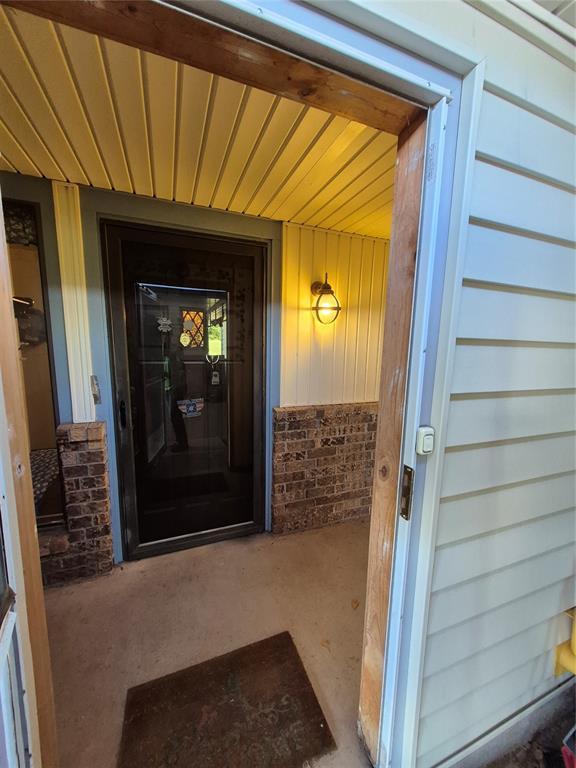 24400 Blackjack Rd, Perry, OK 73077 - property entrance