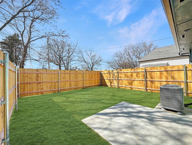 1101 N Tucker Ave, Shawnee, OK 74801 - fenced backyard with a patio area
