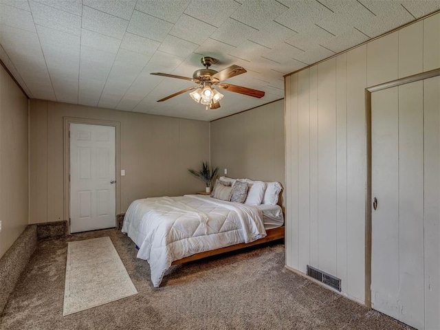 901 S 11th St, Kingfisher, OK 73750 - carpeted bedroom featuring a ceiling fan