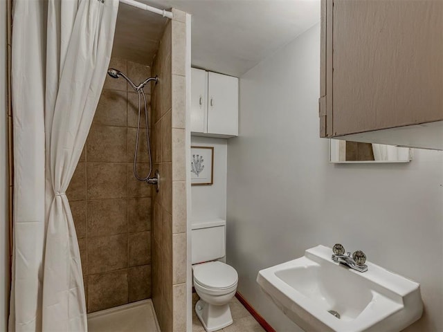 901 S 11th St, Kingfisher, OK 73750 - full bath with tiled shower