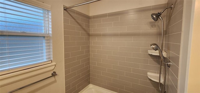 821 Mount Irving Way, Norman, OK 73071 - bathroom with a tile shower