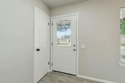 107 Cimarron Ter, Cashion, OK 73016 - entryway featuring baseboards