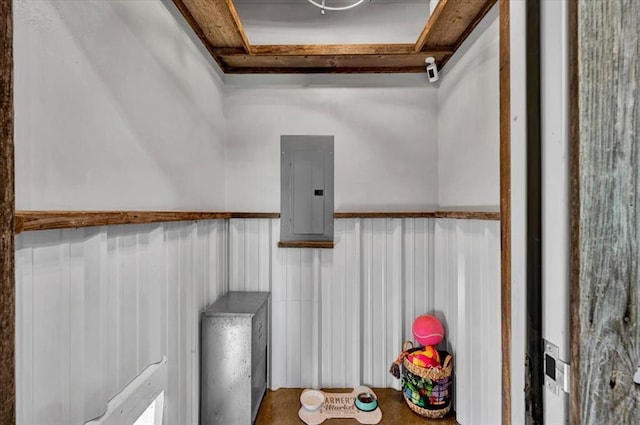 831 County St Unit 2917, Tuttle, OK 73089 - laundry area featuring electric panel and wainscoting