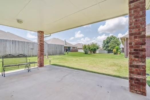 11416 Leslie Beachler Ln, Midwest City, OK 73130 - view of patio / terrace