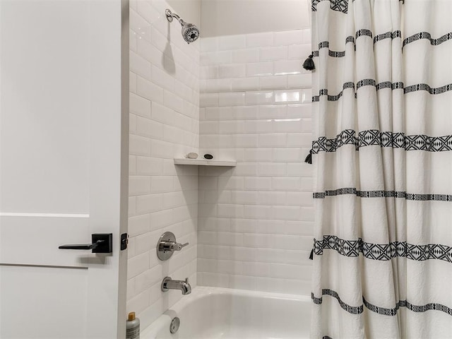 15109 Caspian Ln, Edmond, OK 73013 - bathroom featuring shower / bath combo