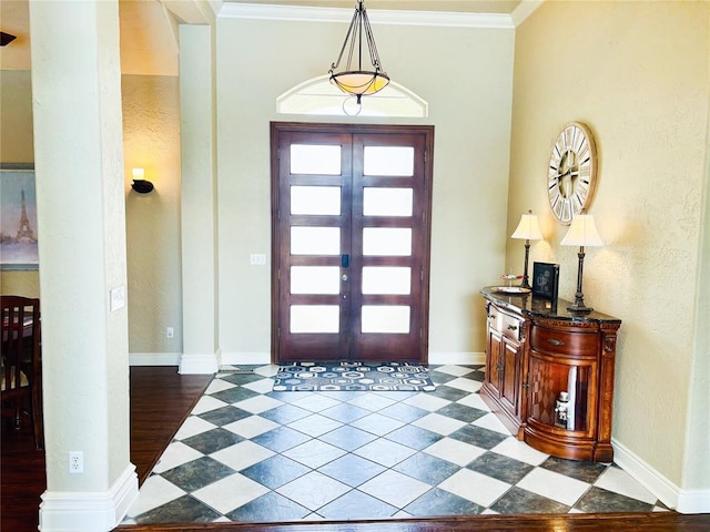 1004 Reginald Dr, Norman, OK 73072 - entrance foyer with crown molding and a textured wall