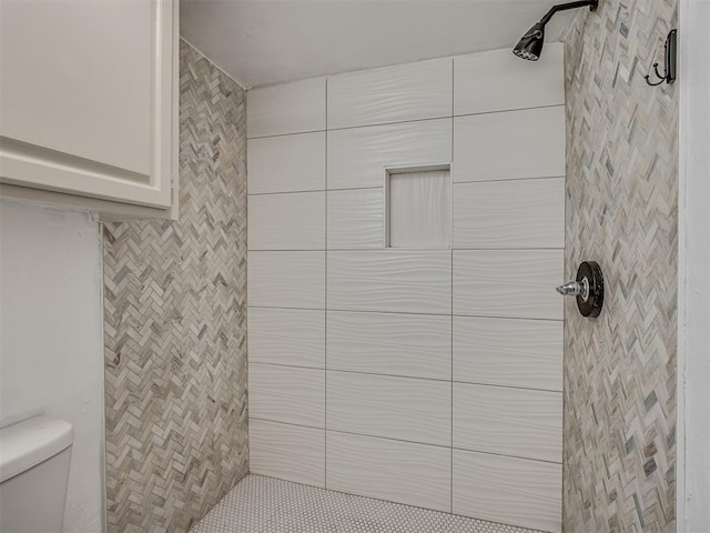 11550 N May Ave Unit 108, Oklahoma City, OK 73120 - bathroom featuring tiled shower