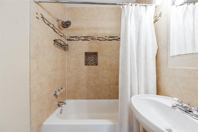 2204 Churchill Pl, Oklahoma City, OK 73120 - full bath featuring shower / bathtub combination with curtain and a sink