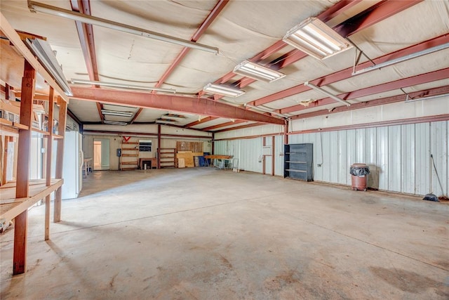 824 N Poplar Ln, Midwest City, OK 73130 - view of garage