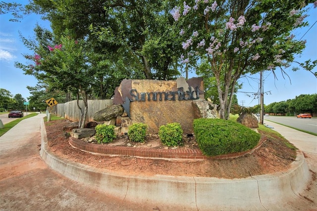 4713 N Cypress Ct, Oklahoma City, OK 73162 - view of community / neighborhood sign