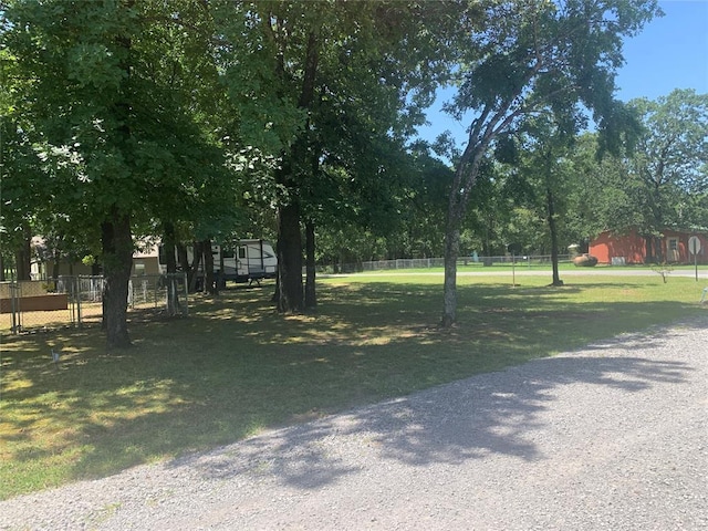 128 N Buffalo St, Canadian, OK 74425 - view of yard