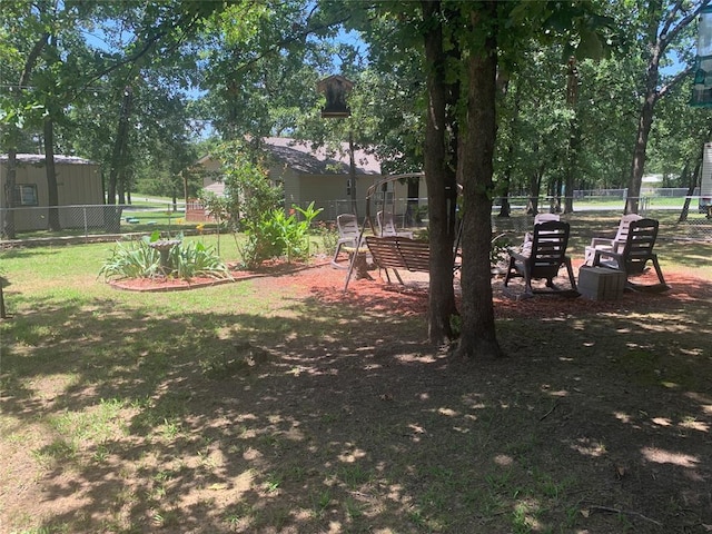 128 N Buffalo St, Canadian, OK 74425 - view of yard