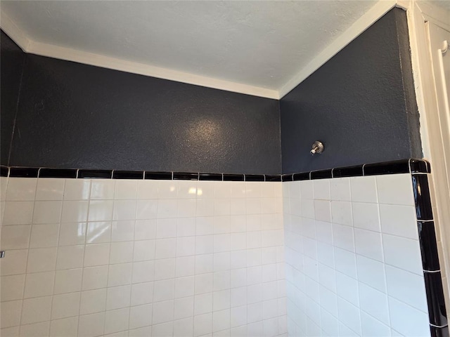 1103 S Hadden Ave, El Reno, OK 73036 - bathroom view