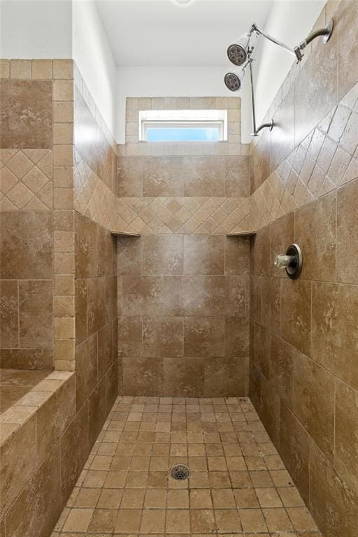 15016 Kurdson Way, Edmond, OK 73013 - full bath featuring a tile shower