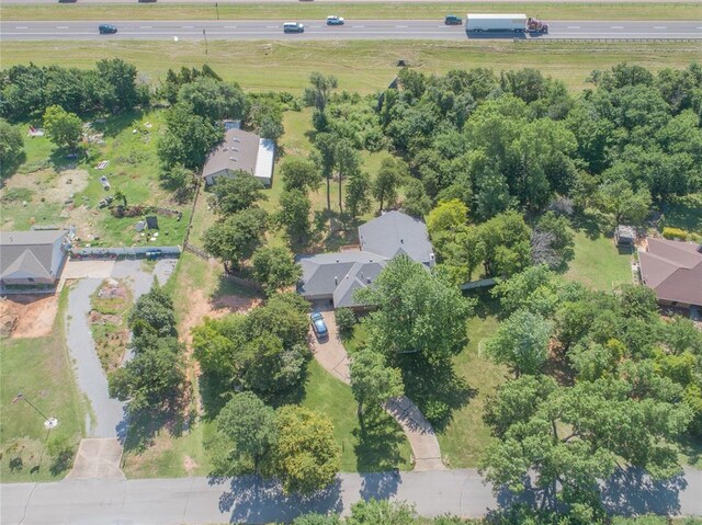 1404 Oak Dr, Edmond, OK 73034 - aerial view of property and surrounding area