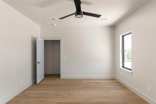 907 NW 9th St Unit B, Oklahoma City, OK 73106 - spare room with a ceiling fan, light wood-style flooring, and recessed lighting
