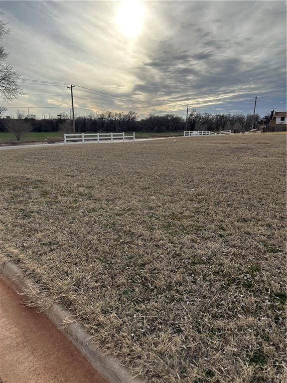 101 Gambel Ln, Elk City, OK 73644 - photo 1