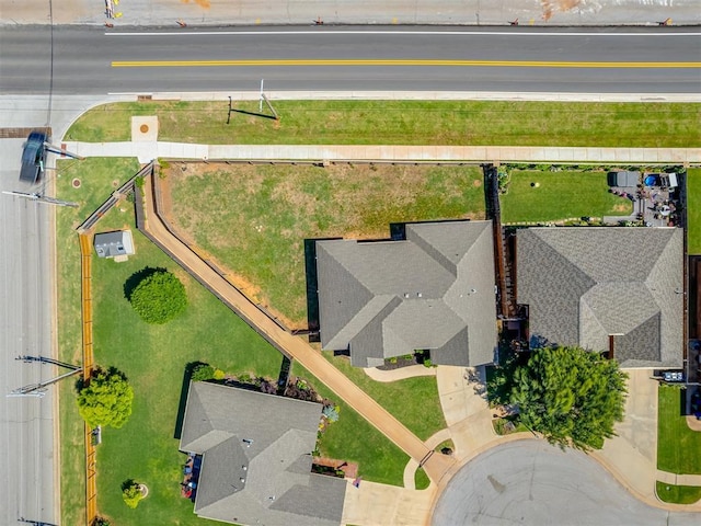 11749 SW 16th St, Yukon, OK 73099 - aerial view