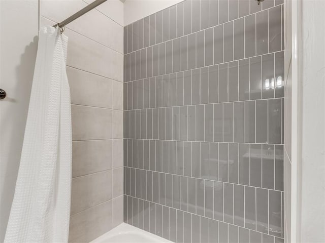 11700 SW 15th Ter, Yukon, OK 73099 - full bathroom featuring shower / bath combination with curtain