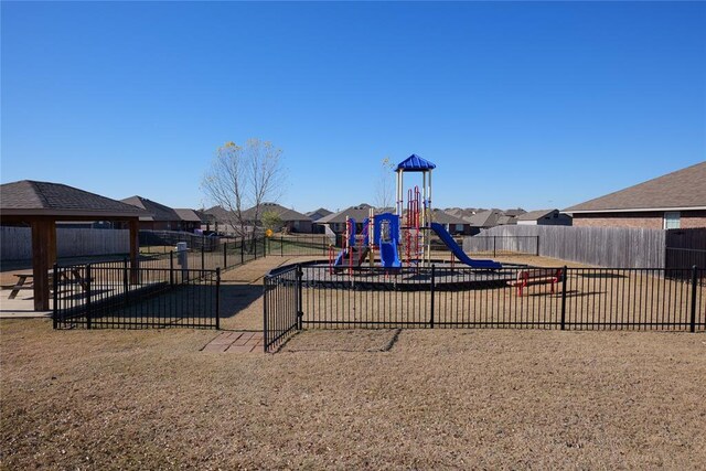 2516 Marsh Ln, Midwest City, OK 73130