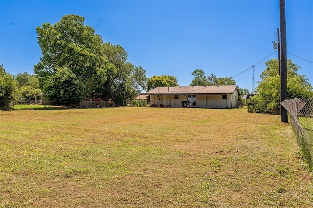 2120 E Robberts Ave, Kingfisher, OK 73750 - view of yard
