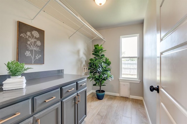 6420 SE 88th St, Oklahoma City, OK 73135 - spacious closet featuring light wood-type flooring