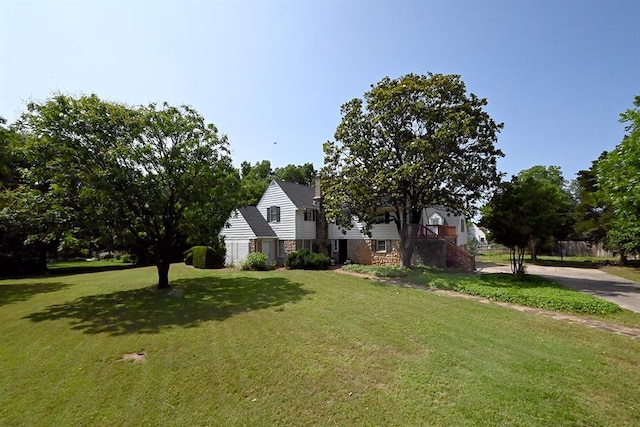 1712 W University Ave, Stillwater, OK 74074 - view of front of property featuring a front yard and stairway