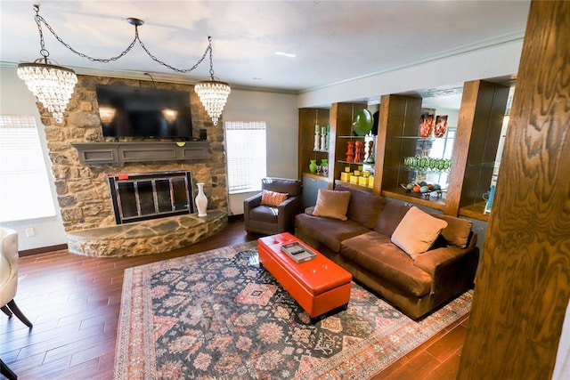 2202 NW 45th St, Oklahoma City, OK 73112 - living area with a chandelier, crown molding, and wood finished floors