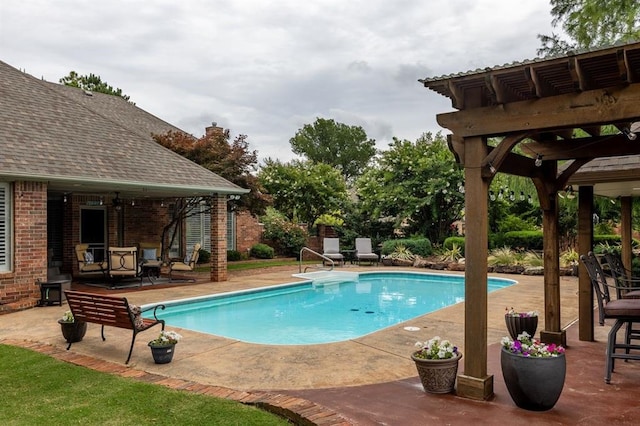 4719 W Two Lakes Ave, Norman, OK 73072 - view of pool featuring a patio