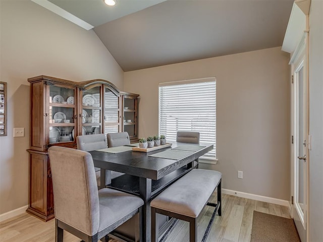 10101 NW 137th St, Yukon, OK 73099 - dining space with lofted ceiling, light wood-style flooring, and recessed lighting