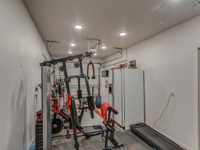 10101 NW 137th St, Yukon, OK 73099 - exercise room featuring recessed lighting