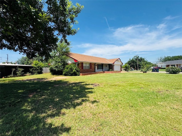 302 NE 60th St, Oklahoma City, OK 73105 - view of grassy yard