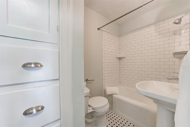 701 NW 46th St, Oklahoma City, OK 73118 - full bath with shower / tub combination and tile patterned flooring