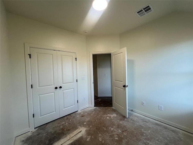 681 Cedar Hill Way, Washington, OK 73093 - unfurnished bedroom with baseboards and a closet