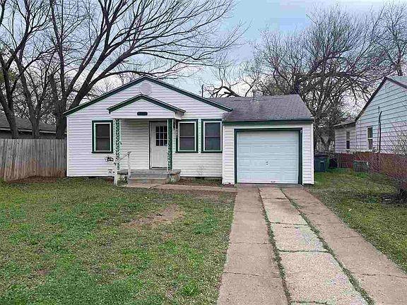 1706 NW Taft Ave, Lawton, OK 73507 - photo 1