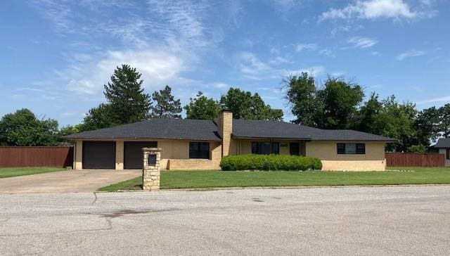 516 S 4th St, Mountain View, OK 73062 - photo 1