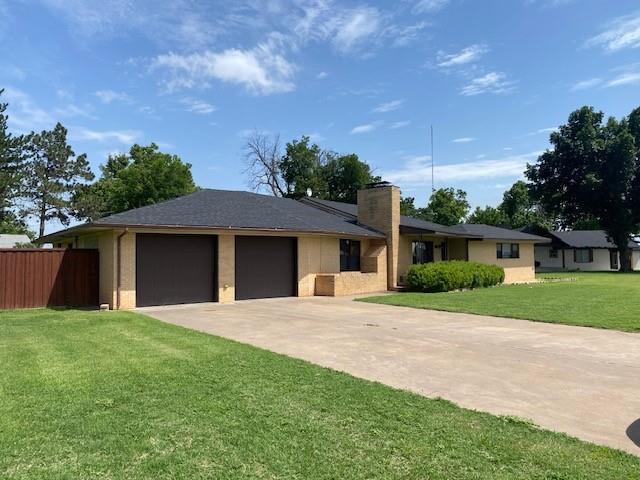 516 S 4th St, Mountain View, OK 73062 - photo 2