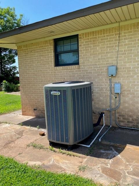 516 S 4th St, Mountain View, OK 73062 - photo 34
