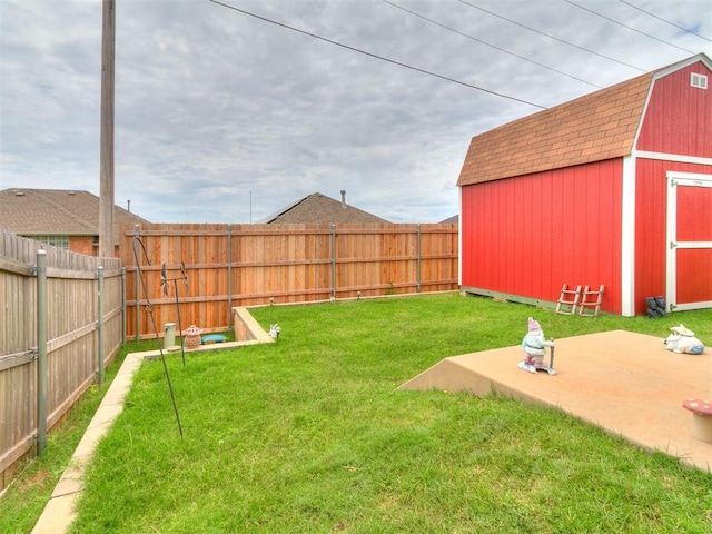 2724 SE 97th St, Oklahoma City, OK 73160 - fenced backyard featuring a shed