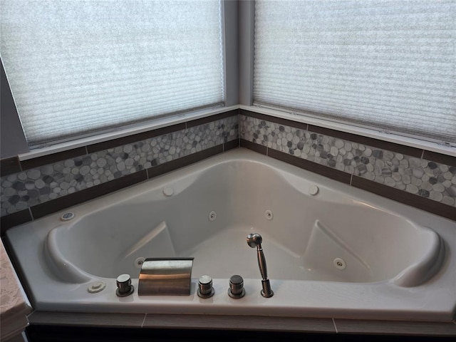 9252 Elaine Dr, Midwest City, OK 73130 - bathroom with a whirlpool tub