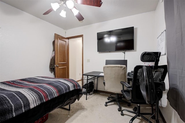 10633 NW 38th St, Yukon, OK 73099 - bedroom featuring ceiling fan and an office area