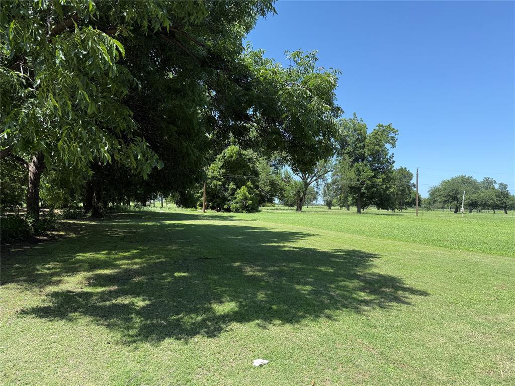 912 W Logan Ave, Guthrie, OK 73044 - photo 1