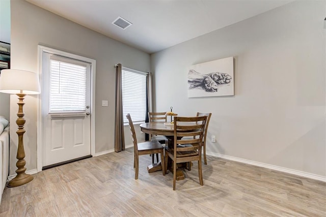 10409 NW 25th St, Yukon, OK 73099 - dining area featuring light wood finished floors and baseboards