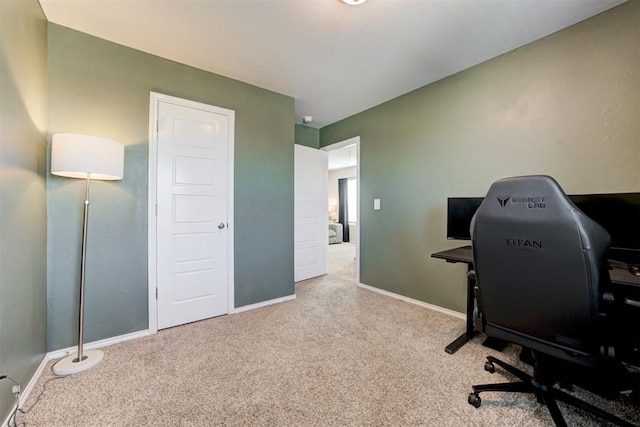 10409 NW 25th St, Yukon, OK 73099 - carpeted office with baseboards