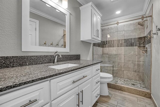 517 N Quail Run, Altus, OK 73521 - bathroom featuring ornamental molding, vanity, a shower stall, and recessed lighting